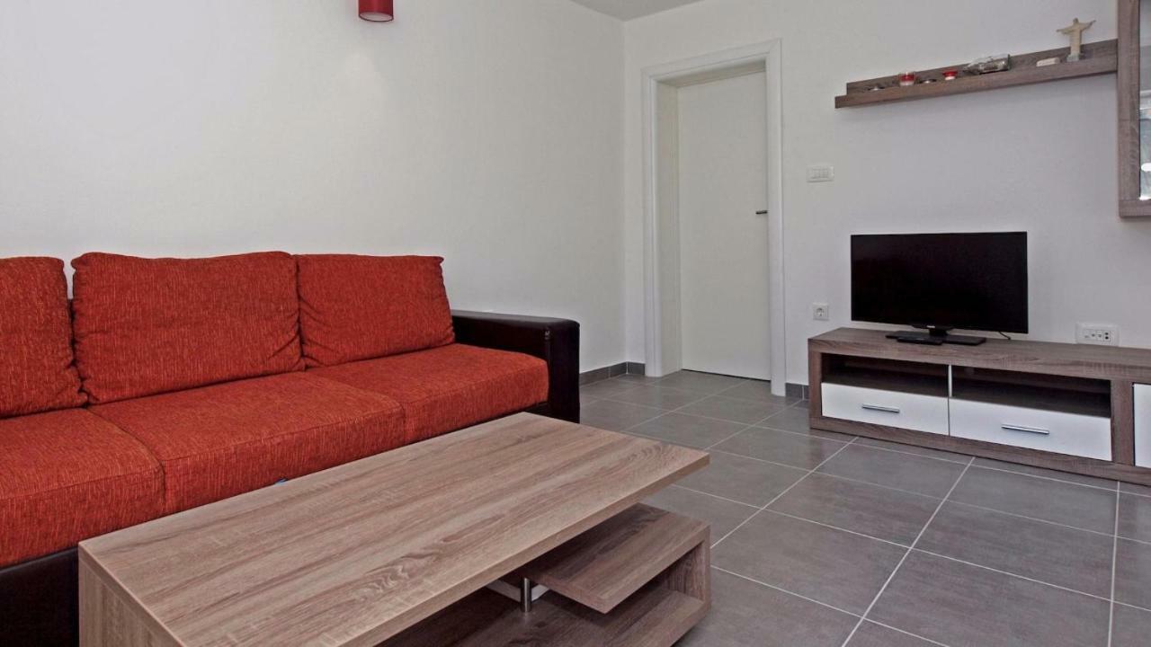Apartments Mare Водице Екстер'єр фото
